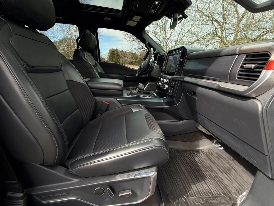 2023 Ford F-150 Raptor 14th Gen - Image 13 of 31