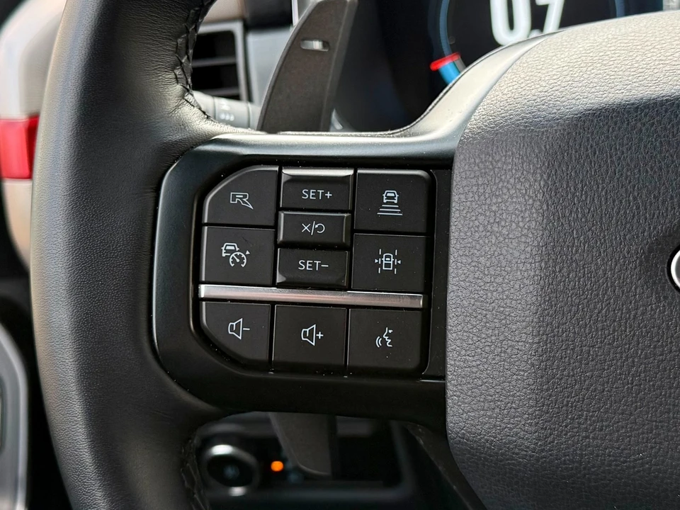 2023 Ford F-150 Raptor 14th Gen - Image 27 of 31