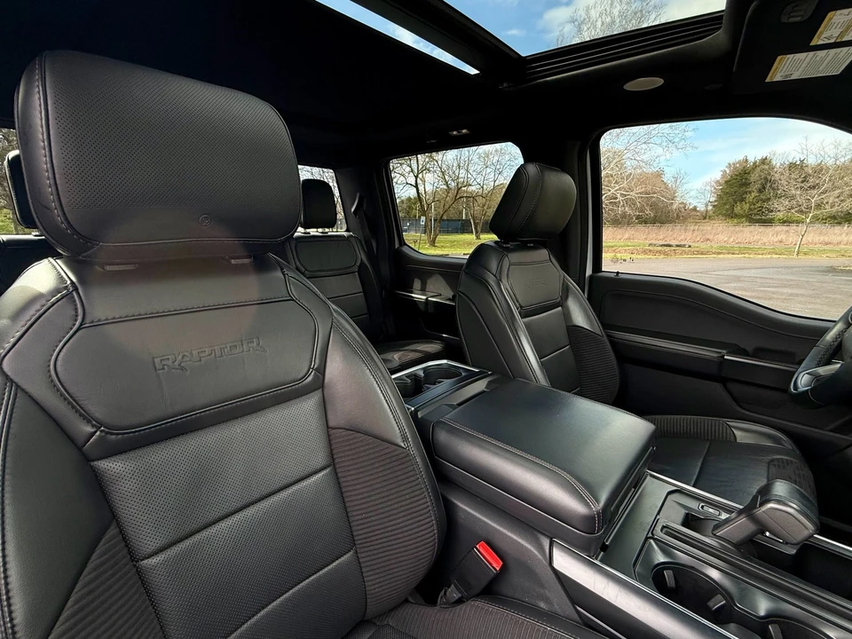 2023 Ford F-150 Raptor 14th Gen - Image 15 of 31
