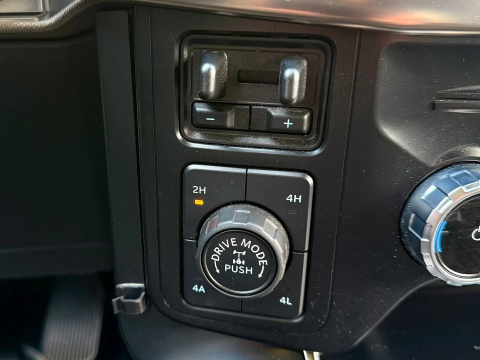 2023 Ford F-150 Raptor 14th Gen - Image 18 of 31
