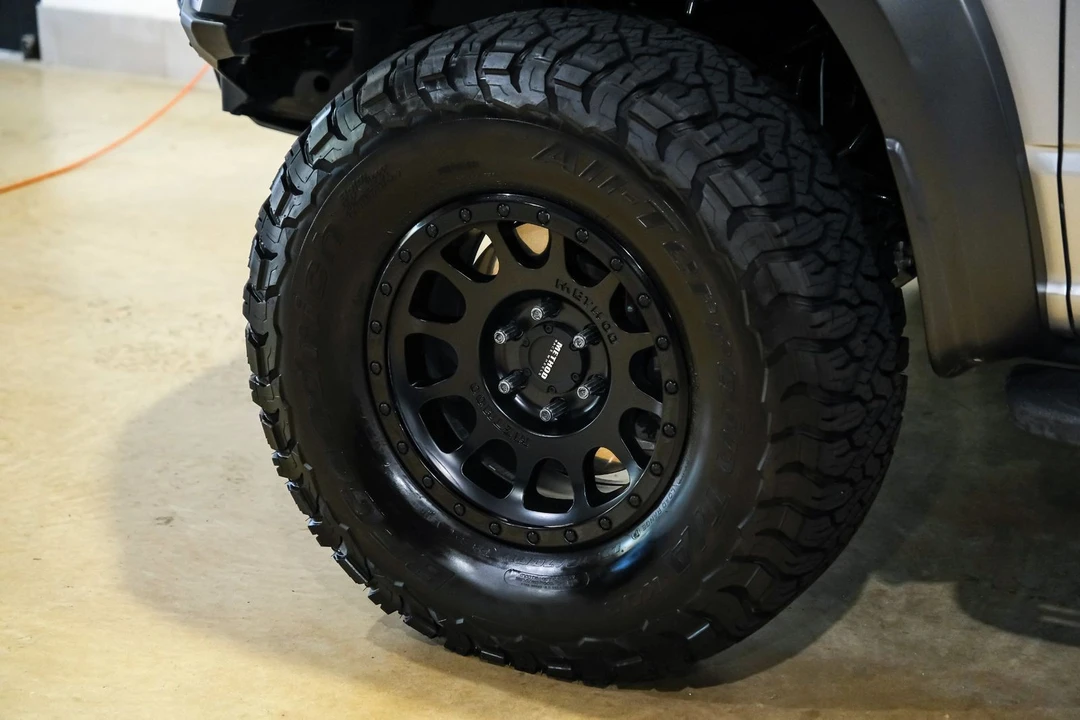2023 Ford F-150 Raptor 14th Gen - Image 9 of 12