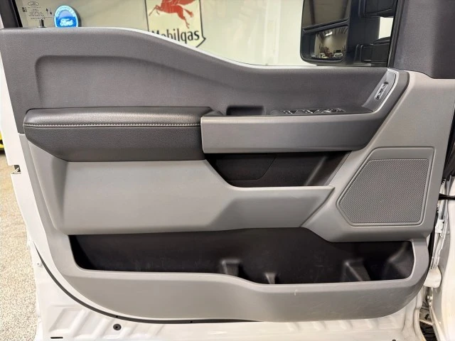 2023 Ford Super Duty 5th Gen - Image 16 of 21