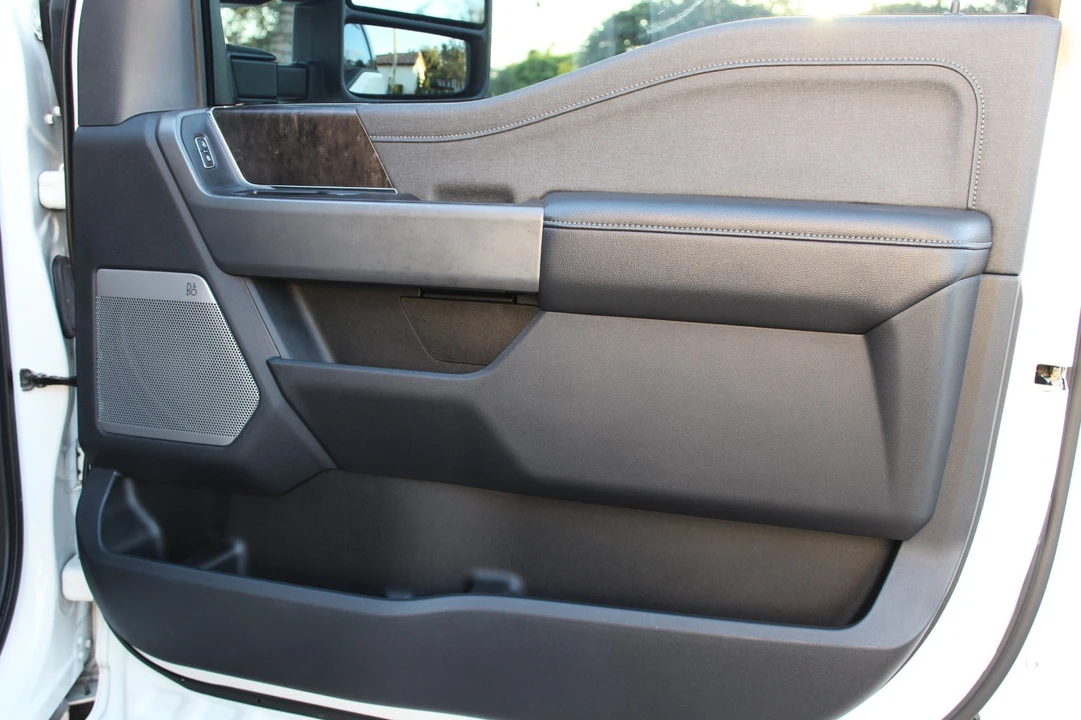 2023 Ford Super Duty 5th Gen - Image 15 of 21