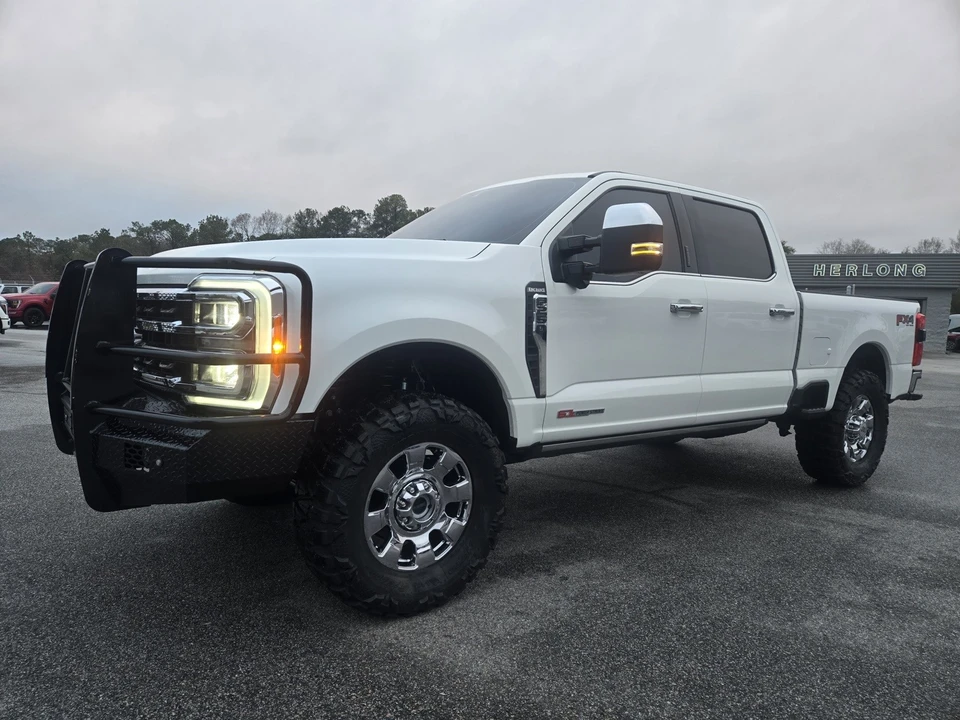2023 Ford Super Duty 5th Gen - Image 3 of 10