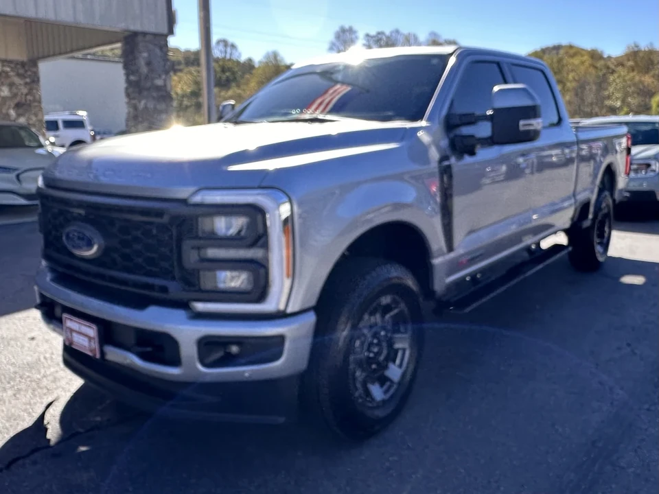 2023 Ford Super Duty 5th Gen - Image 2 of 12