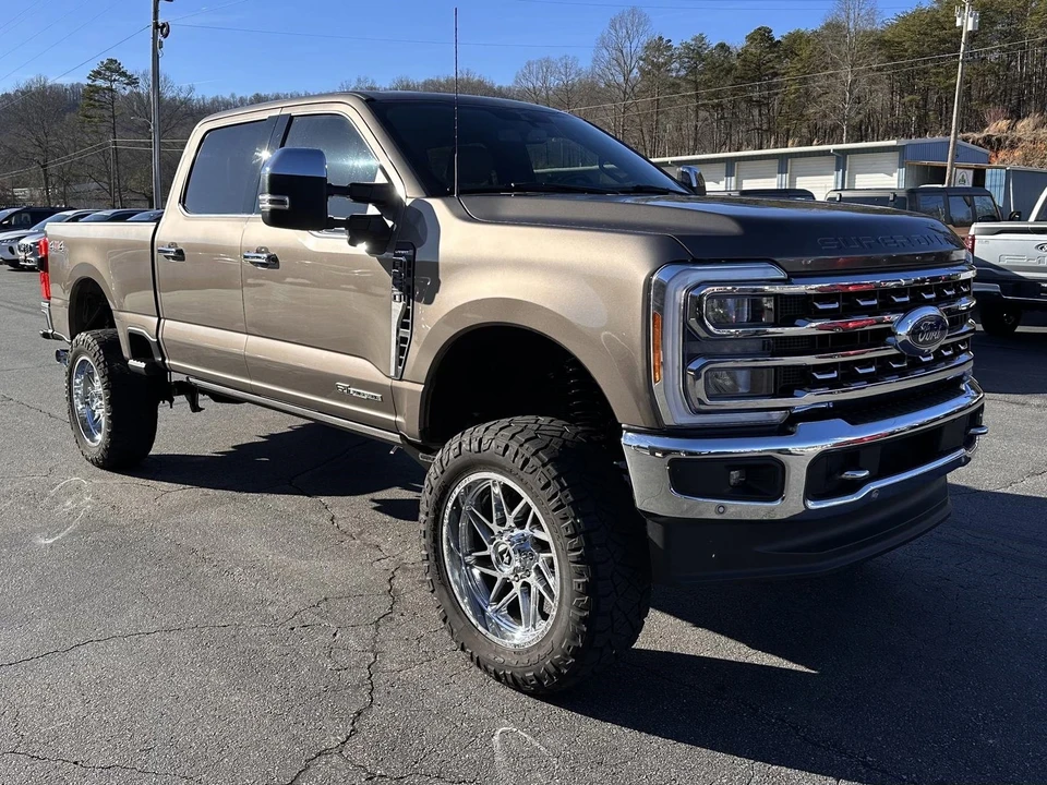 2023 Ford Super Duty 5th Gen - Image 4 of 21