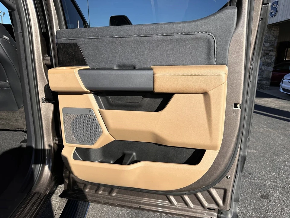 2023 Ford Super Duty 5th Gen - Image 17 of 21