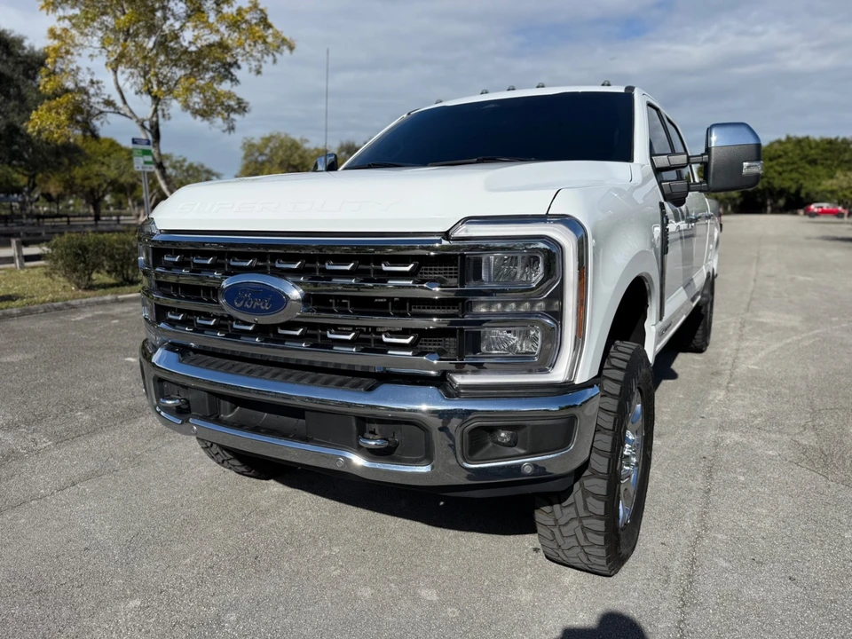 2023 Ford Super Duty 5th Gen - Image 17 of 21