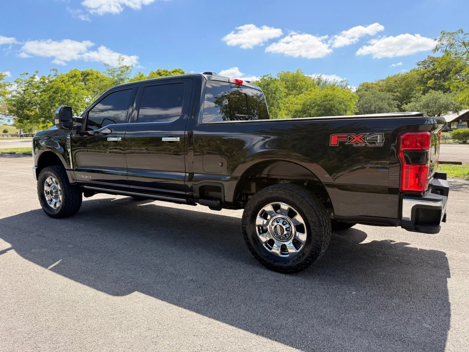 2023 Ford Super Duty 5th Gen - Image 10 of 21