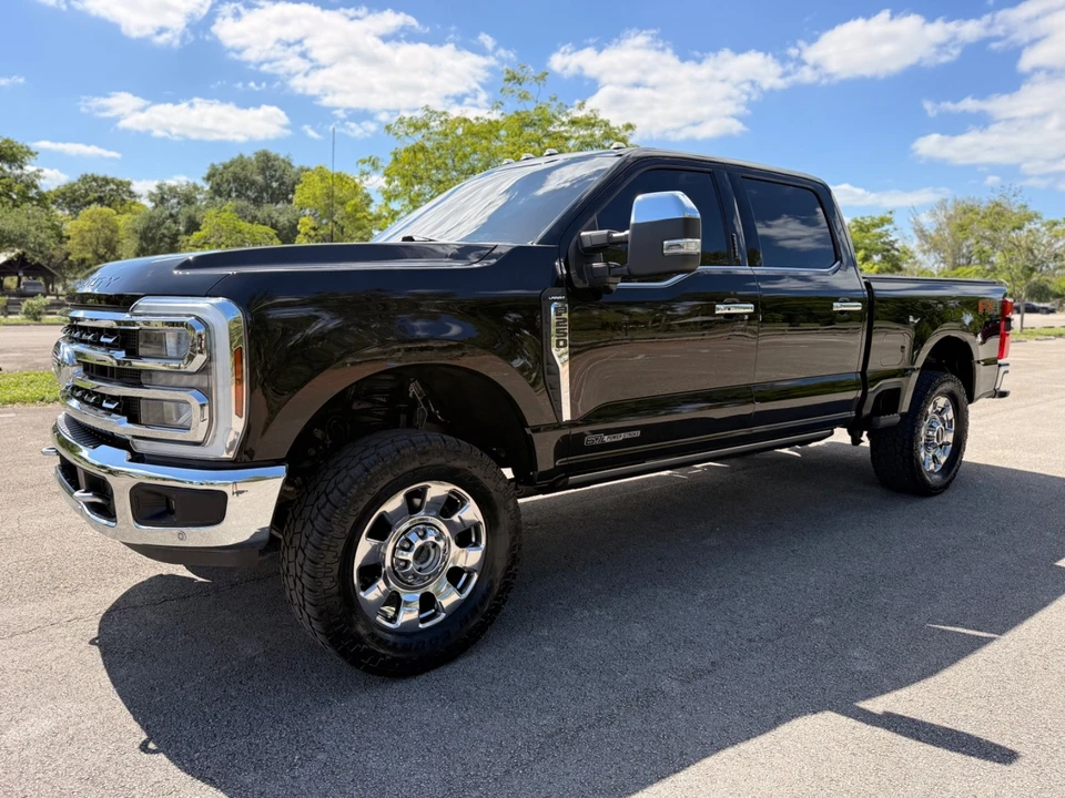 2023 Ford Super Duty 5th Gen - Image 12 of 21