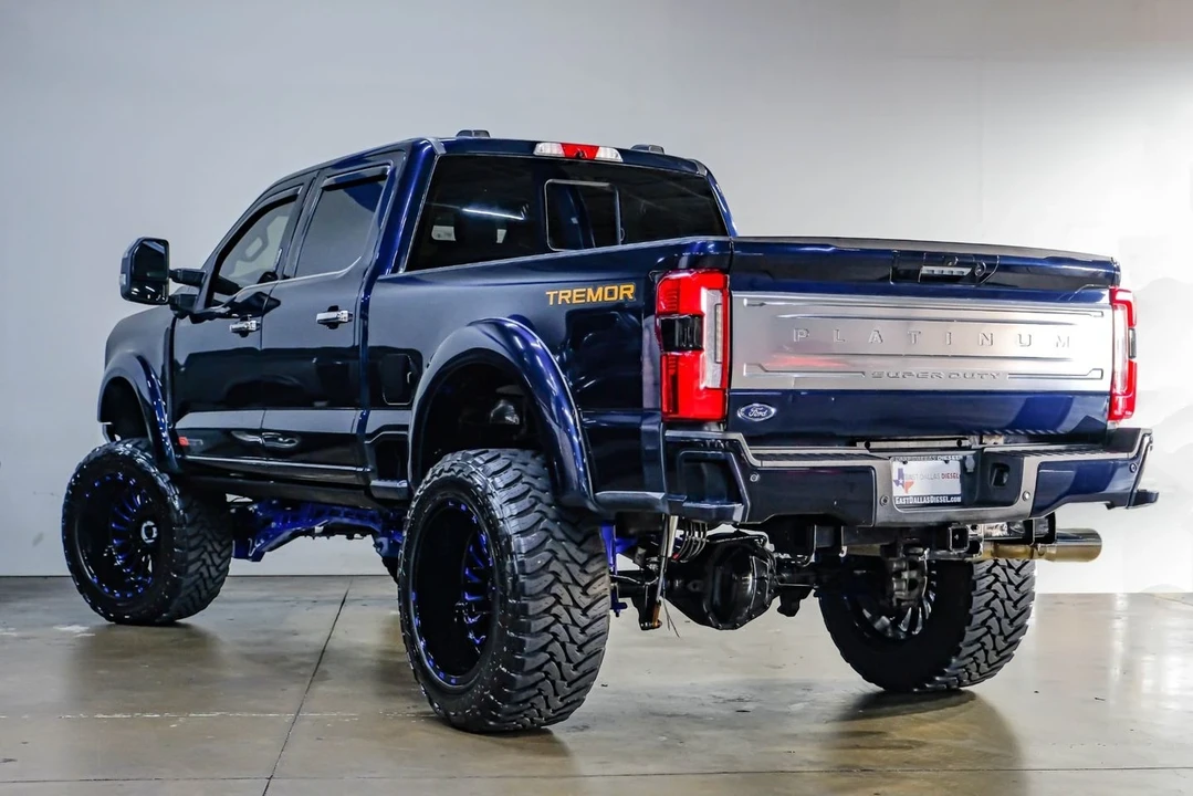 2023 Ford Super Duty 5th Gen - Image 15 of 21