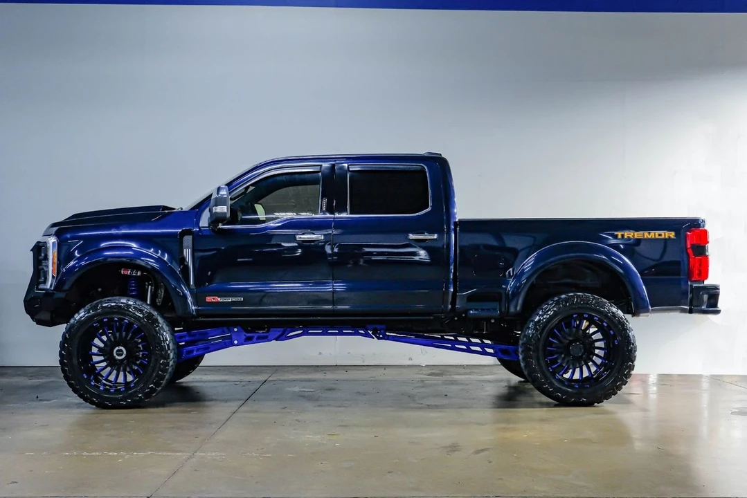 2023 Ford Super Duty 5th Gen - Image 16 of 21