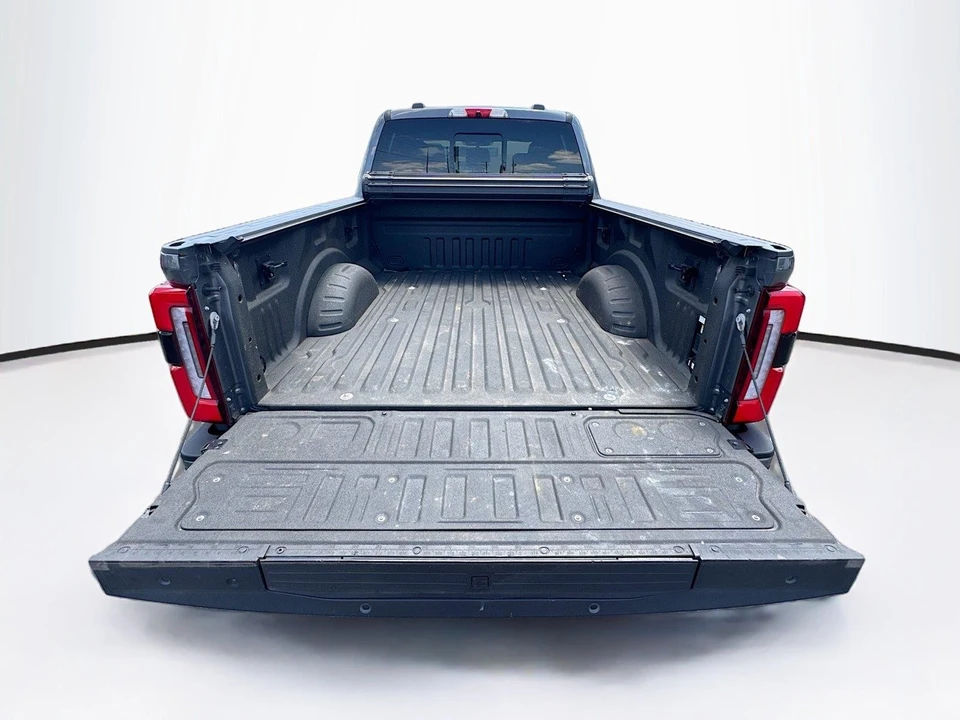 2023 Ford Super Duty 5th Gen - Image 21 of 31