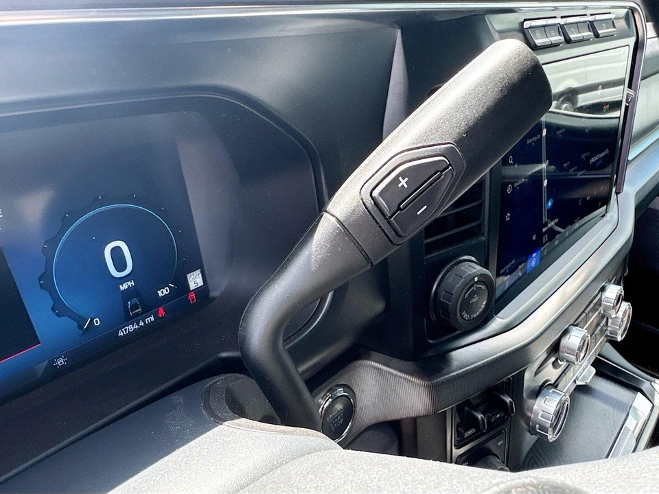 2023 Ford Super Duty 5th Gen - Image 15 of 31