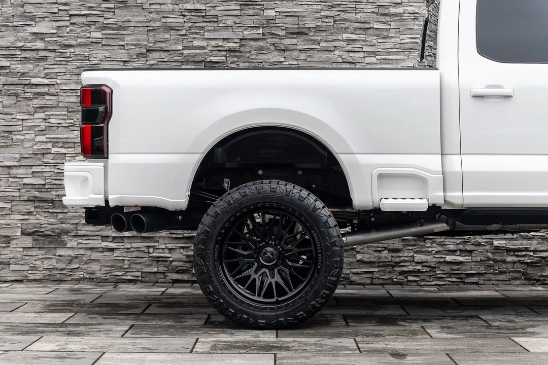 2023 Ford Super Duty 5th Gen - Image 19 of 21