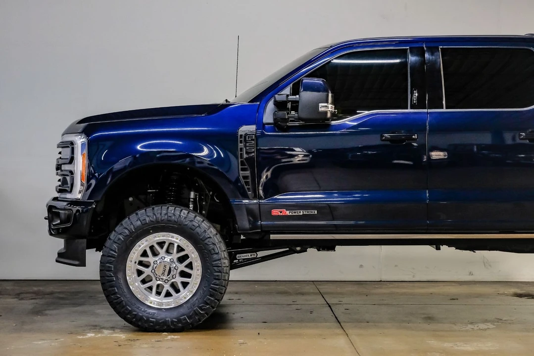 2023 Ford Super Duty 5th Gen - Image 17 of 21