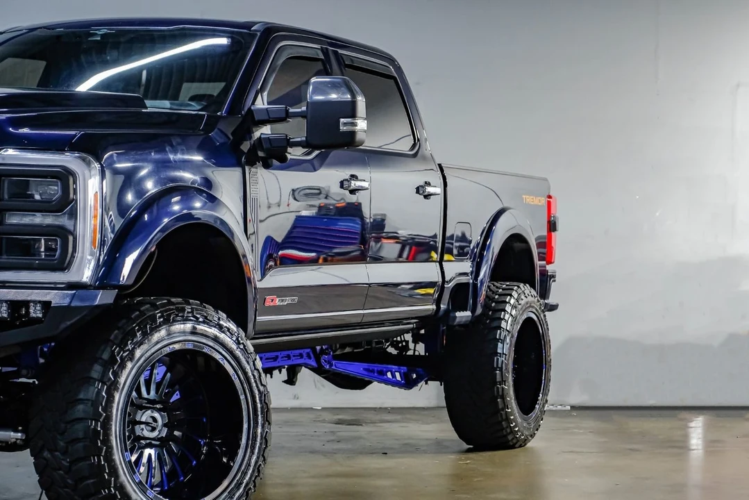 2023 Ford Super Duty 5th Gen - Image 10 of 12