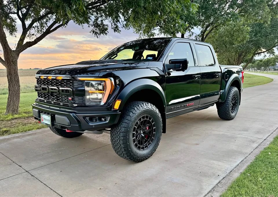 2023 Ford Super Duty 5th Gen - Image 1 of 5