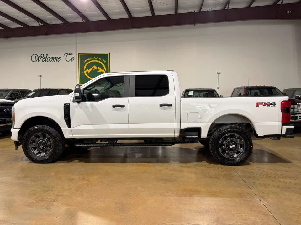 2023 Ford Super Duty 5th Gen - Image 2 of 12