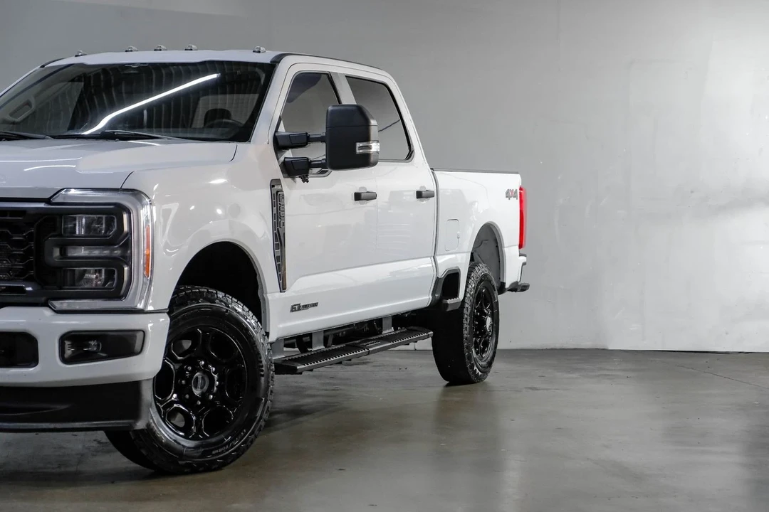 2023 Ford Super Duty 4th Gen - Image 8 of 12