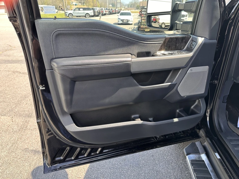 2023 Ford Super Duty 5th Gen - Image 10 of 31