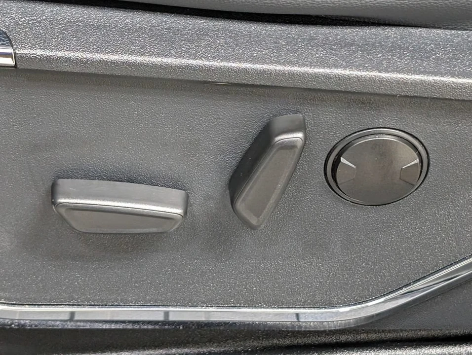 2023 Ford Super Duty 5th Gen - Image 17 of 31