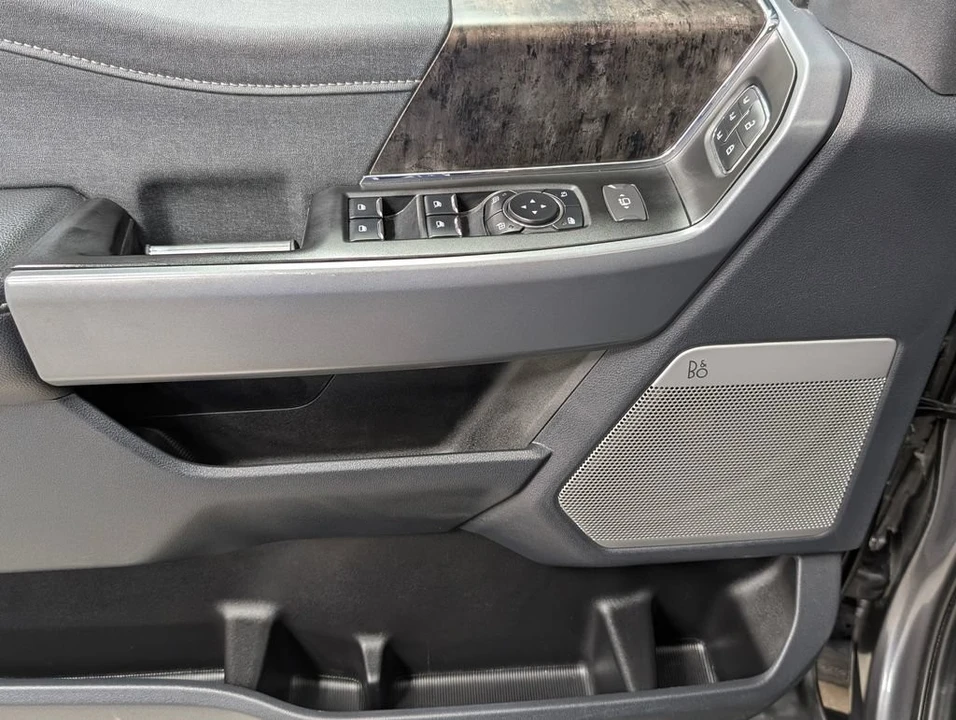 2023 Ford Super Duty 5th Gen - Image 15 of 31