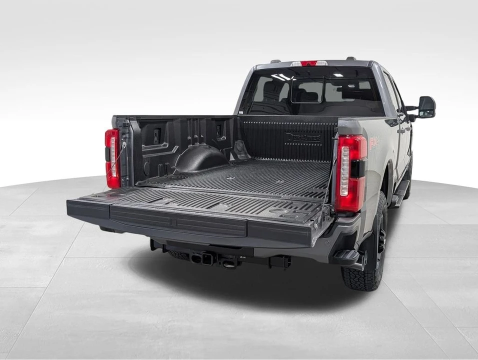 2023 Ford Super Duty 5th Gen - Image 27 of 31
