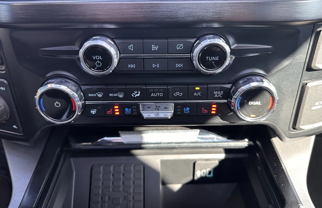 2023 Ford Super Duty 5th Gen - Image 28 of 31