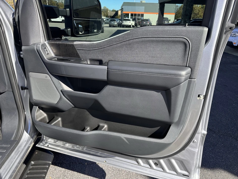 2023 Ford Super Duty 5th Gen - Image 14 of 21