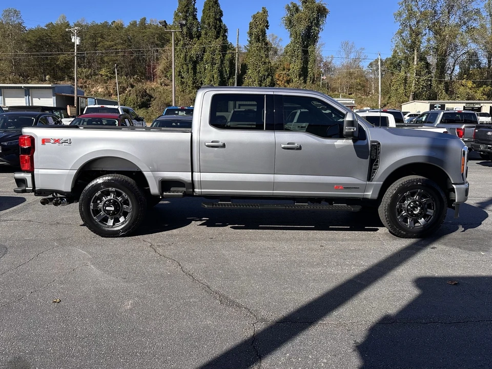 2023 Ford Super Duty 5th Gen - Image 5 of 31