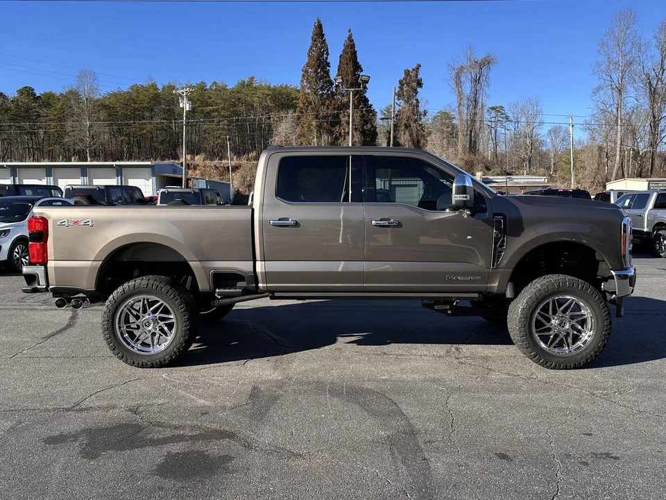 2023 Ford Super Duty 5th Gen - Image 5 of 12