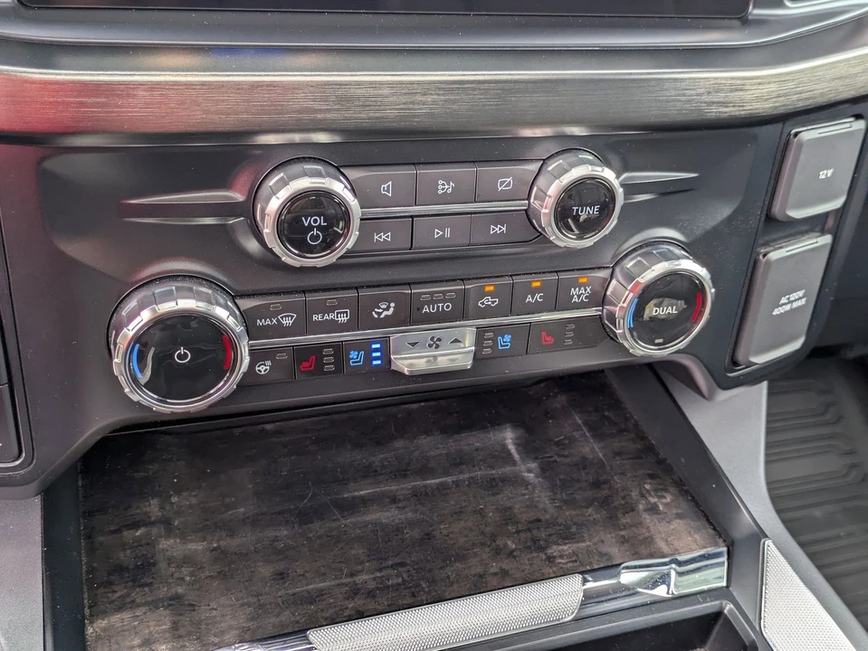 2023 Ford Super Duty 5th Gen - Image 25 of 31