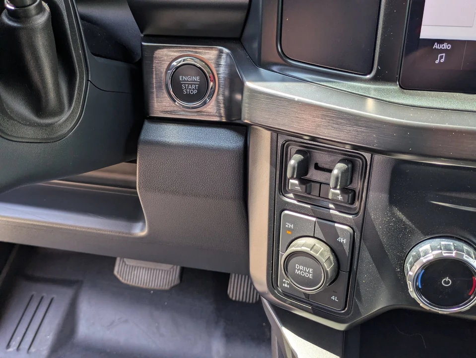 2023 Ford Super Duty 5th Gen - Image 26 of 31