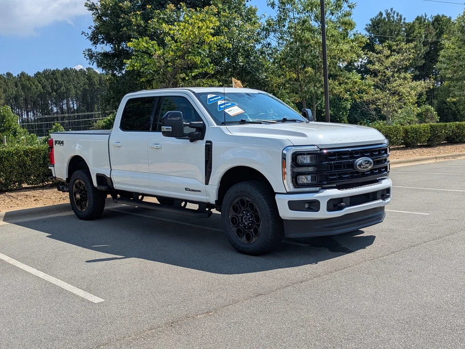 2023 Ford Super Duty 5th Gen - Image 2 of 31