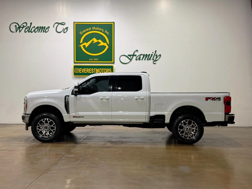 2023 Ford Super Duty 5th Gen - Image 5 of 31