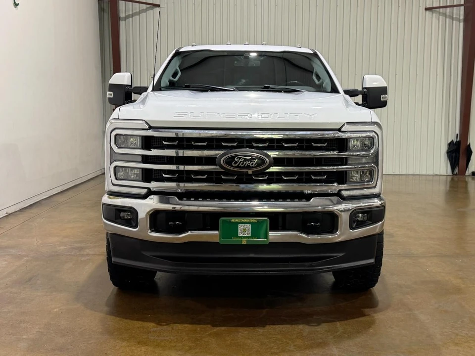 2023 Ford Super Duty 5th Gen - Image 2 of 31