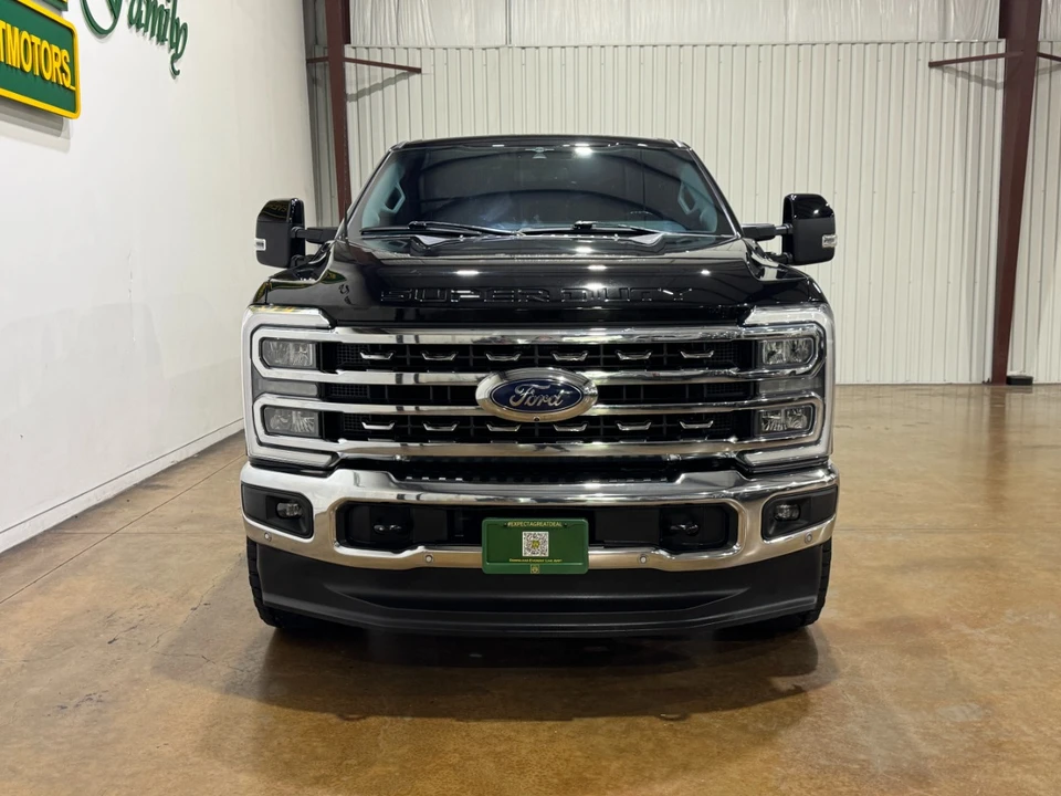 2023 Ford Super Duty 5th Gen - Image 2 of 21