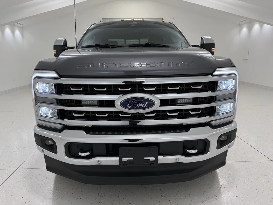 2023 Ford Super Duty 5th Gen - Image 2 of 21