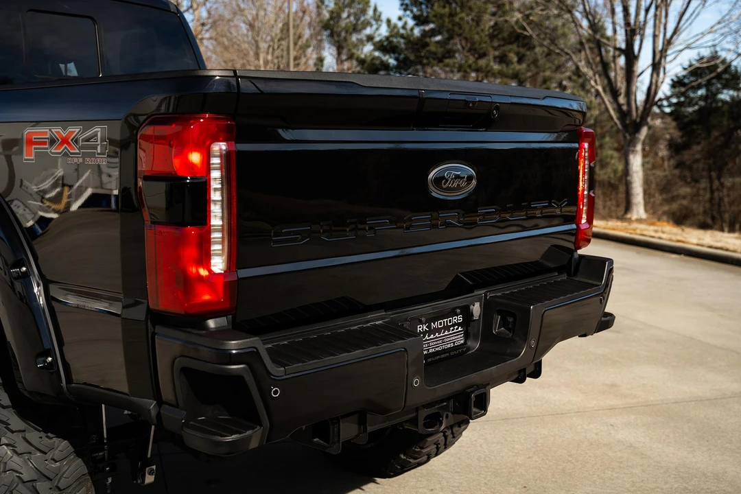 2023 Ford Super Duty 5th Gen - Image 19 of 31