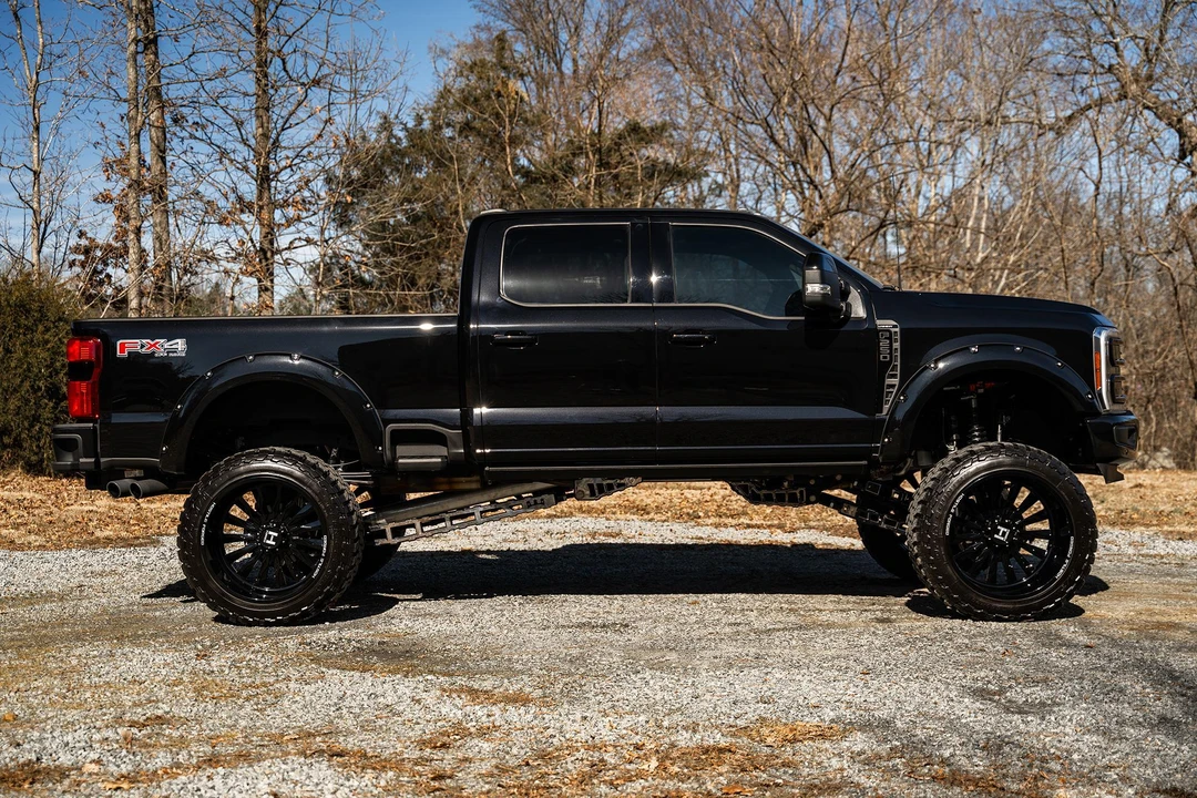 2023 Ford Super Duty 5th Gen - Image 9 of 31