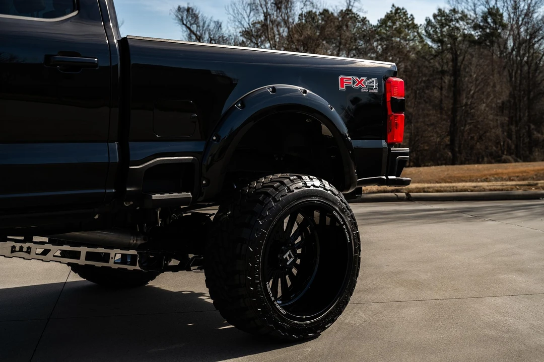 2023 Ford Super Duty 5th Gen - Image 18 of 31
