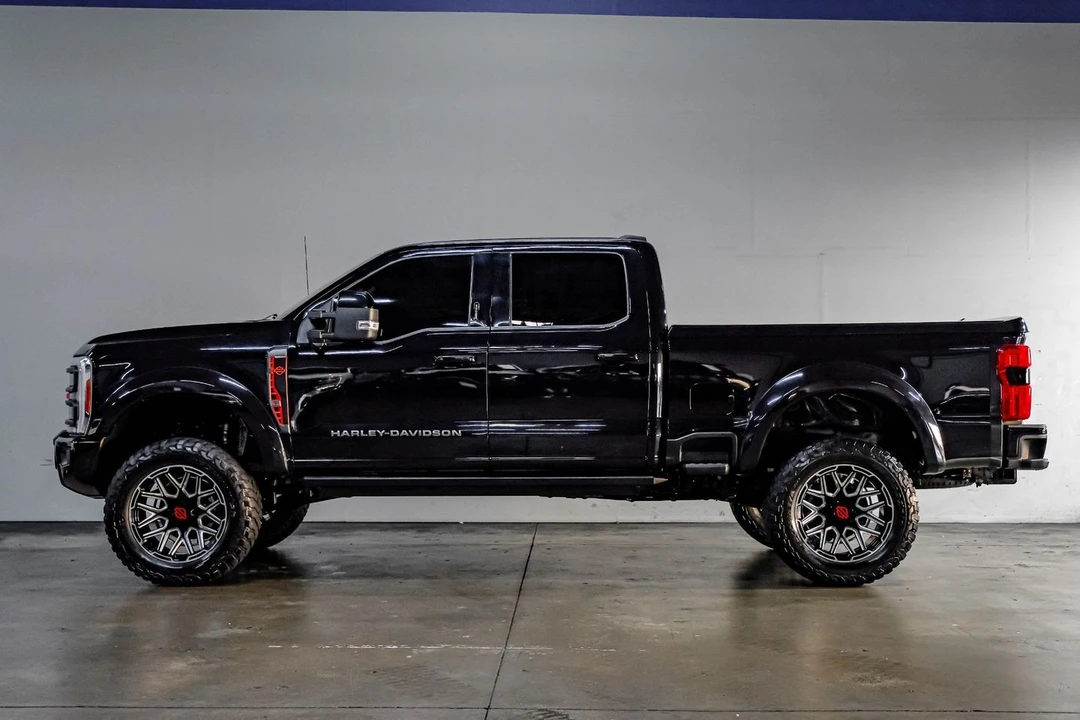 2023 Ford Super Duty 5th Gen - Image 18 of 21