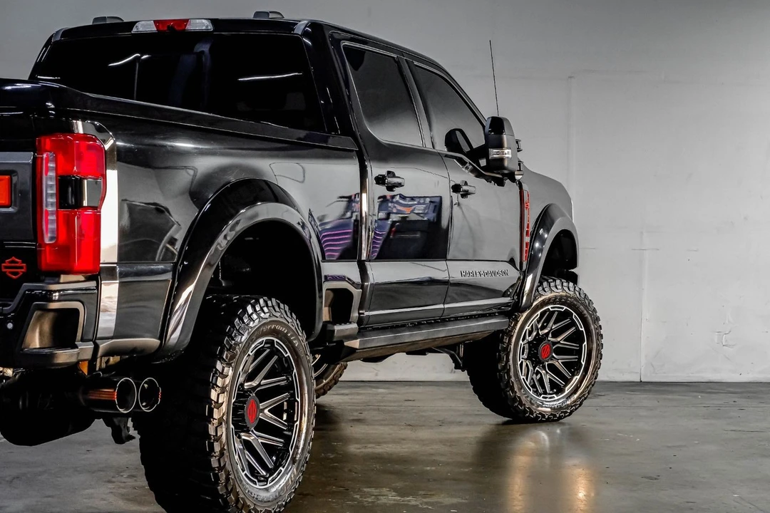 2023 Ford Super Duty 5th Gen - Image 15 of 21