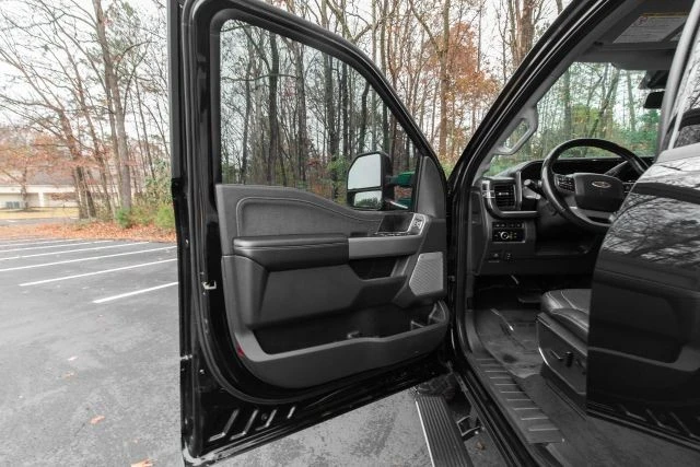 2023 Ford Super Duty 5th Gen - Image 14 of 21