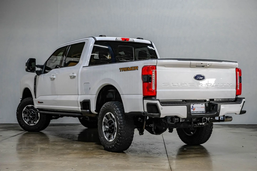 2023 Ford Super Duty 5th Gen - Image 16 of 21