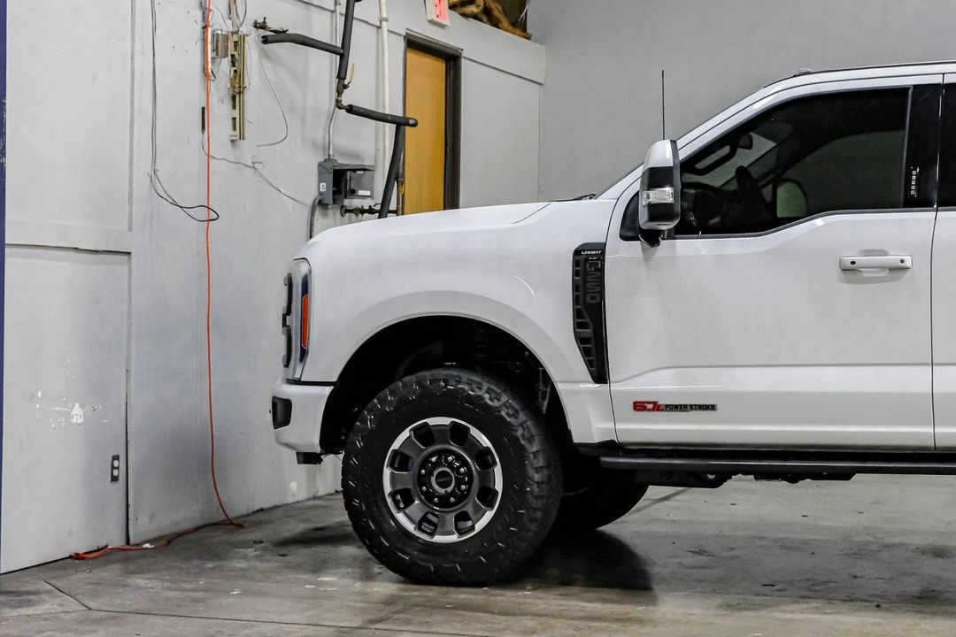 2023 Ford Super Duty 5th Gen - Image 18 of 21