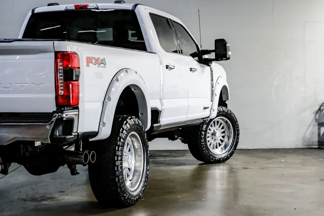 2023 Ford Super Duty 5th Gen - Image 13 of 21