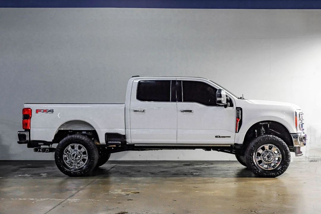 2023 Ford Super Duty 5th Gen - Image 11 of 21