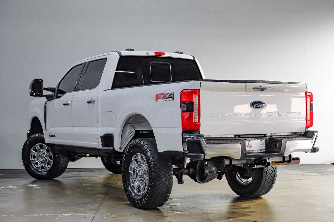 2023 Ford Super Duty 5th Gen - Image 16 of 21